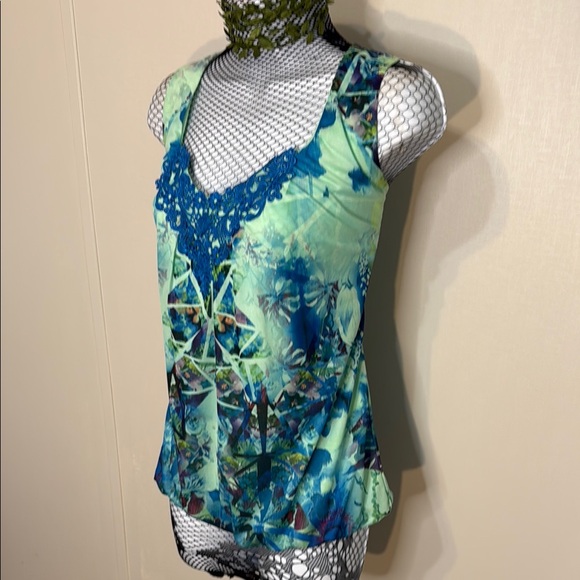 Blue and Green Sleeveless Women's Top lace detail balloon loose waist with band - Picture 6 of 9